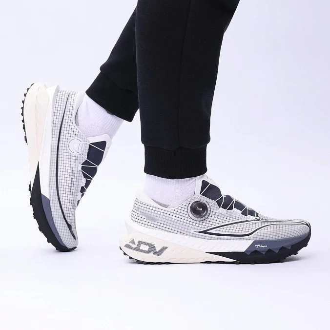 Кроссовки мужские Li-Ning Adventure Dilu PRO V2