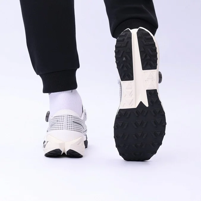 Кроссовки мужские Li-Ning Adventure Dilu PRO V2